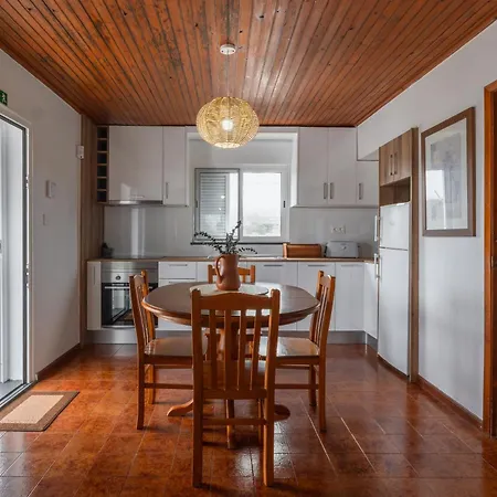 Casa Dos Oceanfront Arcos (Pico)